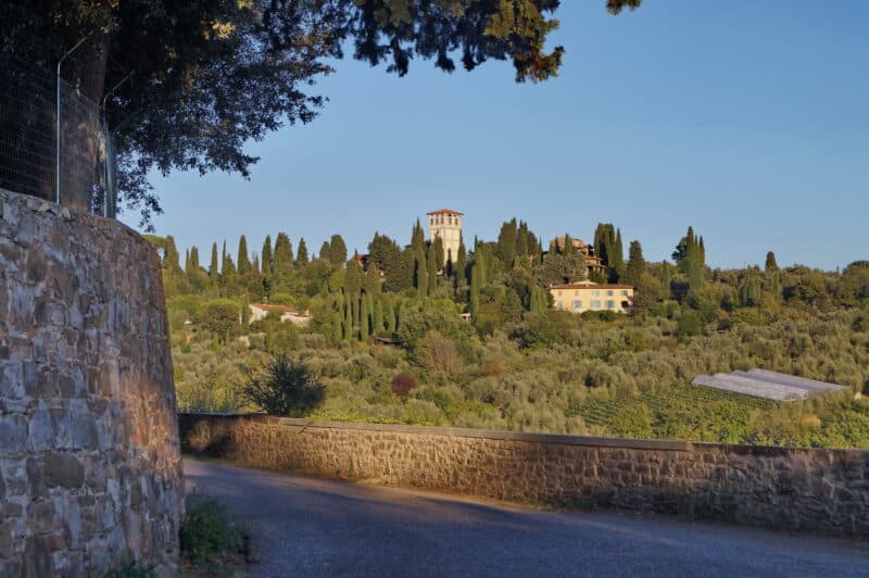 strada di Pian dei Giullari nelle colline fiorentine.